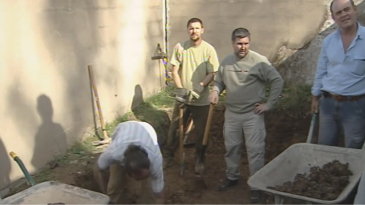 Noticias de Castilla-La Mancha - Exhumación de la fosa del cementerio de Húelamo (Cuenca)