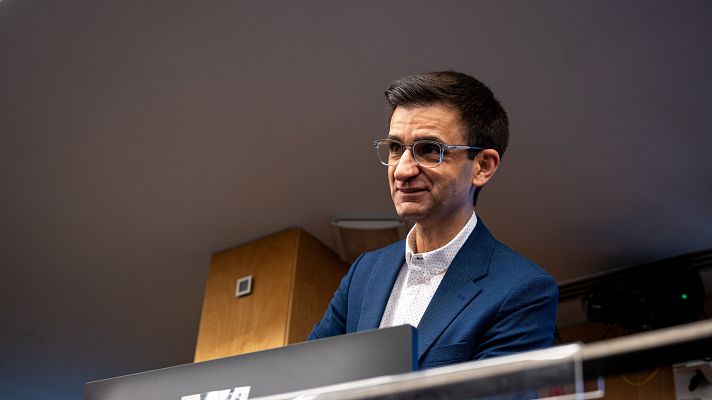 Informativo 24h - El presidente de RTVE ve "imprescindible" dar "un paso al frente" en Eurovisión y denunciar la situación en Gaza