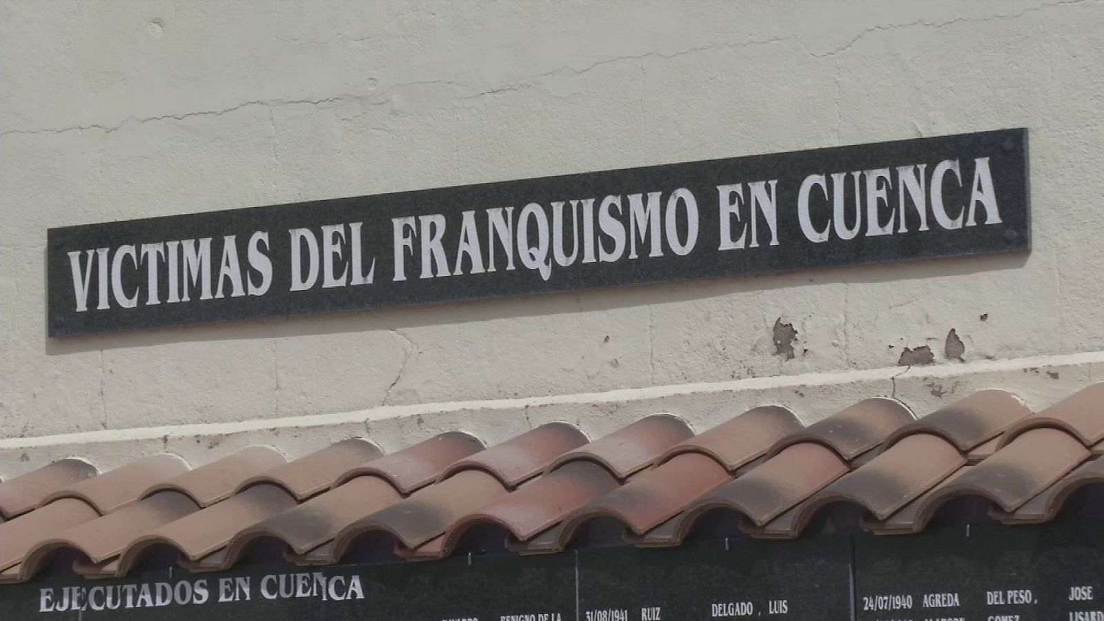 Homenaje a las víctimas del franquismo en el cementerio municipal de Cuenca | Ver ahora
