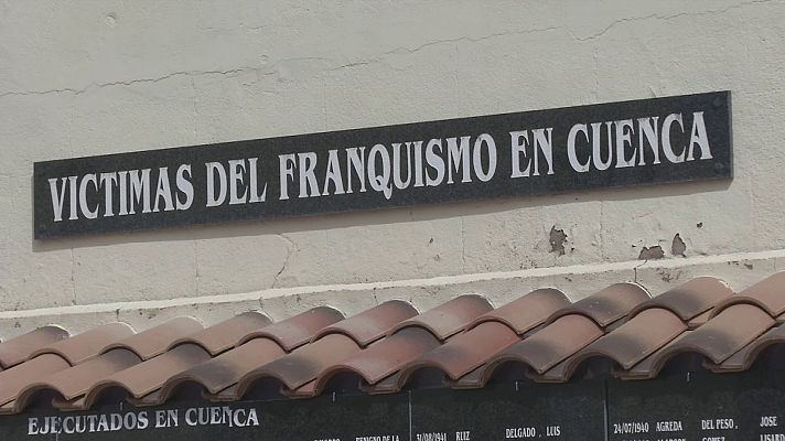 Modo Digital - Homenaje a las víctimas del franquismo en el cementerio municipal de Cuenca