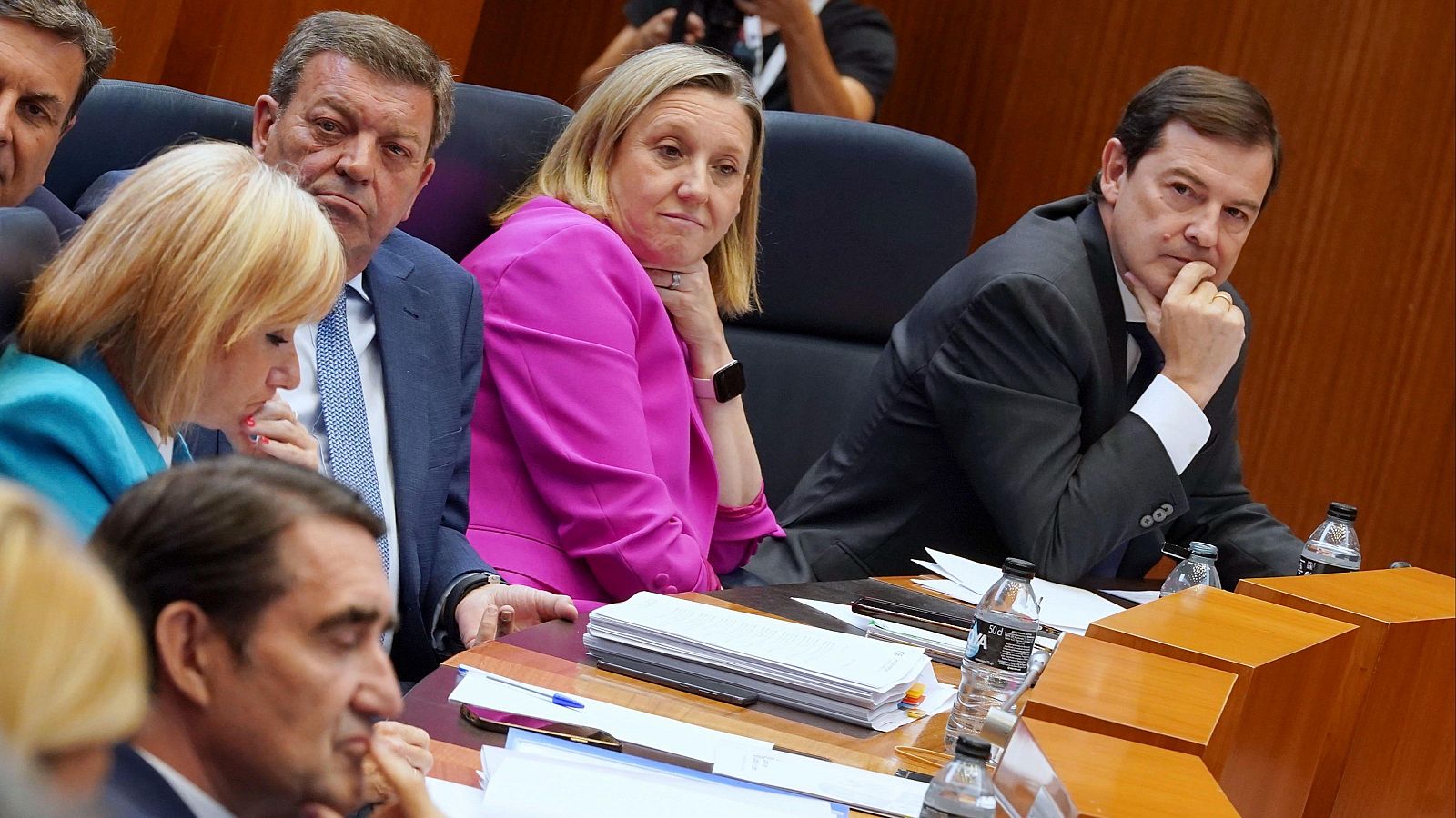 La Junta Castilla y León podría celebrar elecciones el próximo 15 de marzo - Telediario 2 | Ver