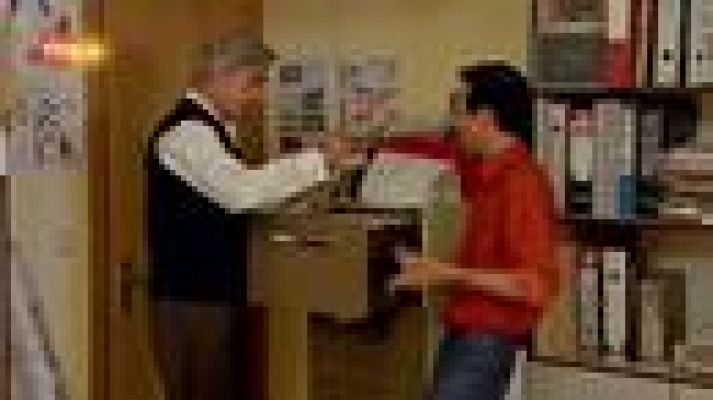 Cuéntame cómo pasó - Antonio recupera su dinero