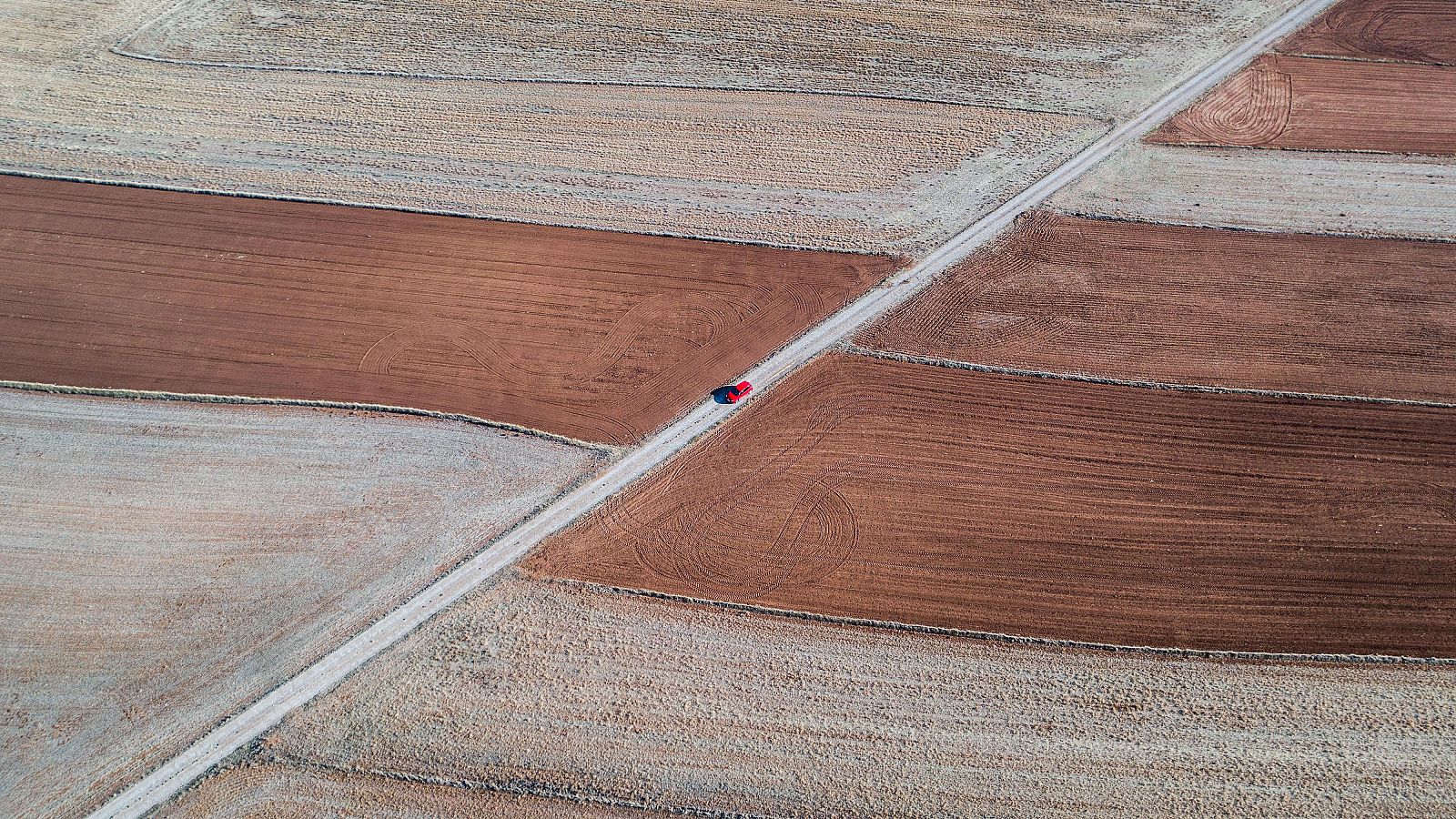 Blablacar rural, compartir vehículo en la España vaciada - Telediario 1 | Ver