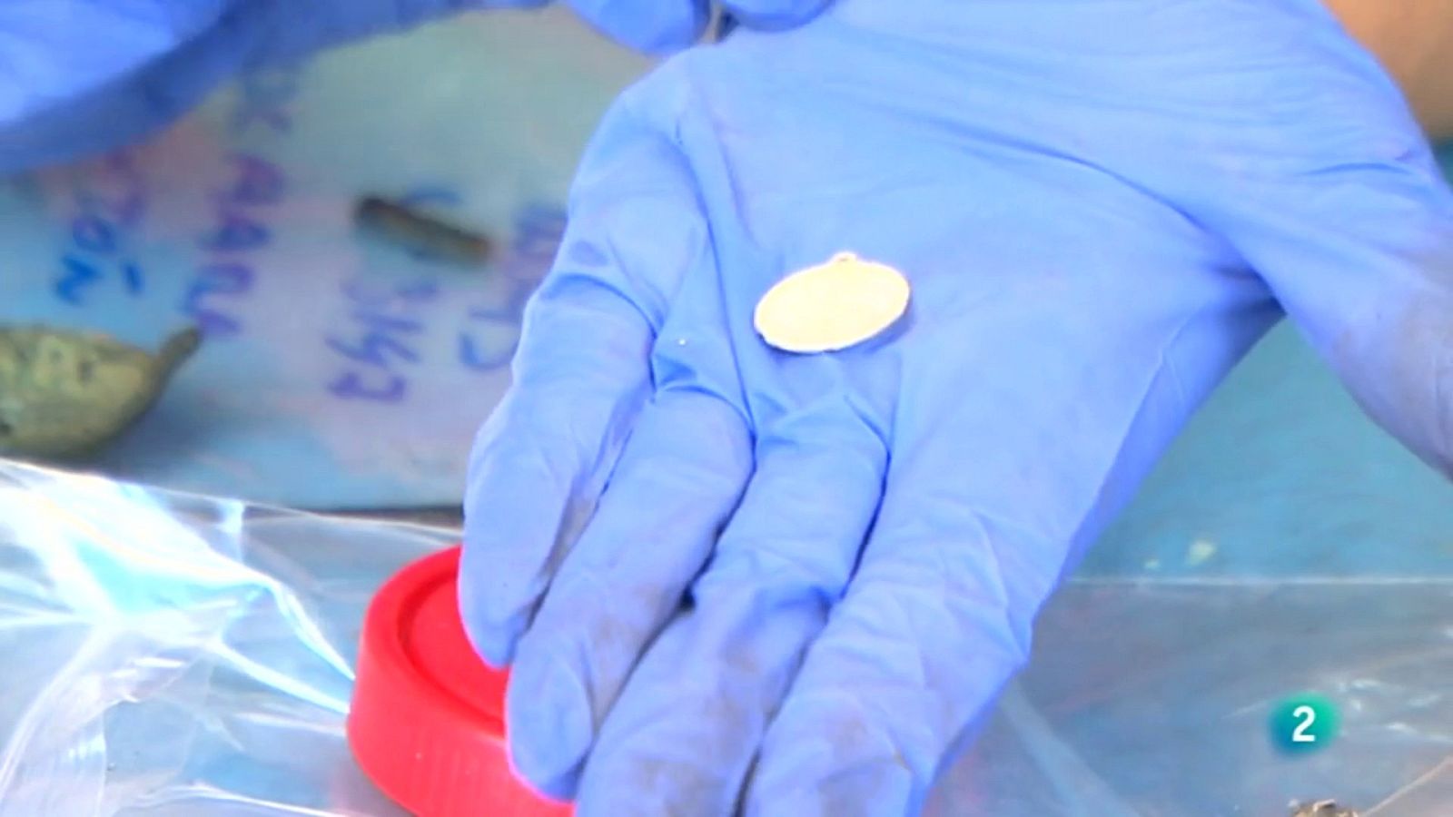 Extracto de 'La aventura del saber' sobre fosas de Paterna (Valencia) | Ver ahora