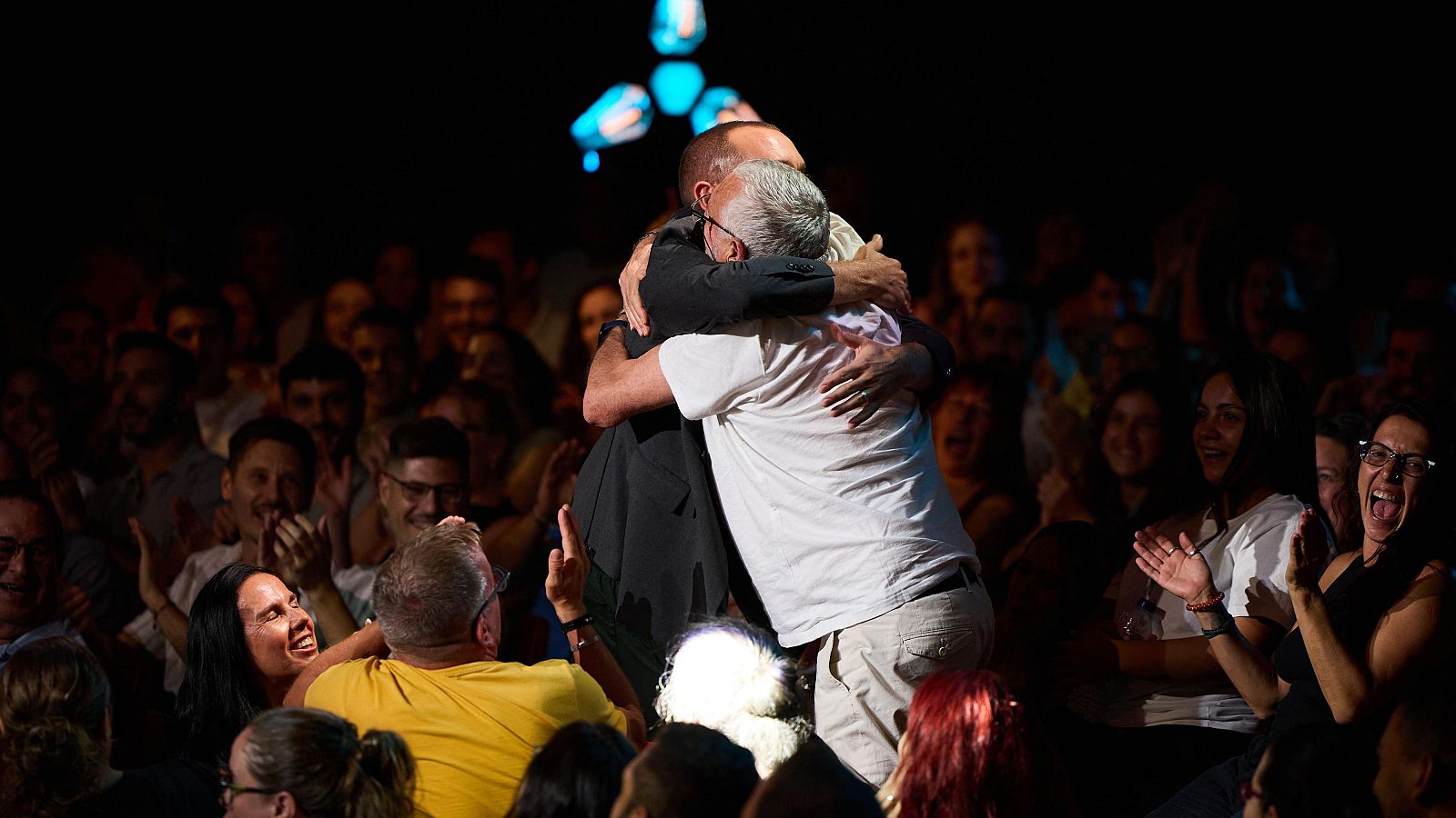 La Revuelta | Ponce se encuentra con su tío - La Revuelta | Ver