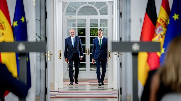 Telediario 2 - Sánchez y Merz discrepan respecto a la presión a Israel por Gaza