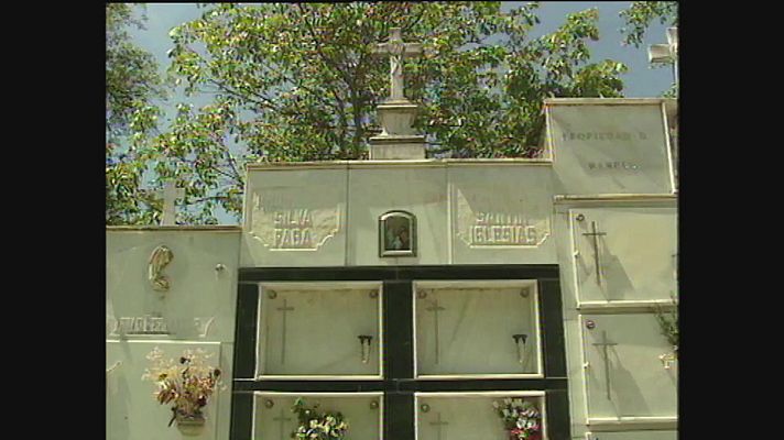 La 2 Noticias - Identifican los restos de Emilio Silva Faba en la fosa de Priaranza del Bierzo (León)