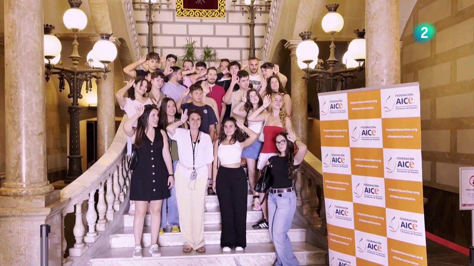 Encuentro de jóvenes con implante coclear - En lengua de signos | Ver