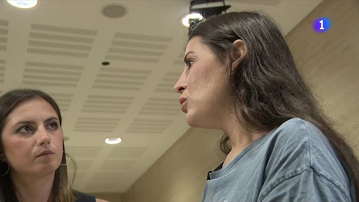 L'Informatiu - Els Mossos recuperen 2.000 mòbils robats i busquen els propietaris