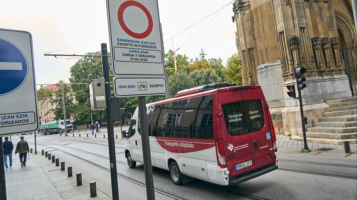 Telediario Fin de Semana - Un 22% de los españoles tarda más de una hora en llegar al trabajo