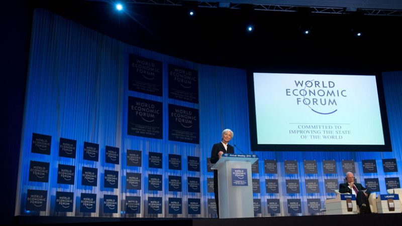 Economistas y políticos del mundo se dan cita en Davos para analizar el tema de la crisis