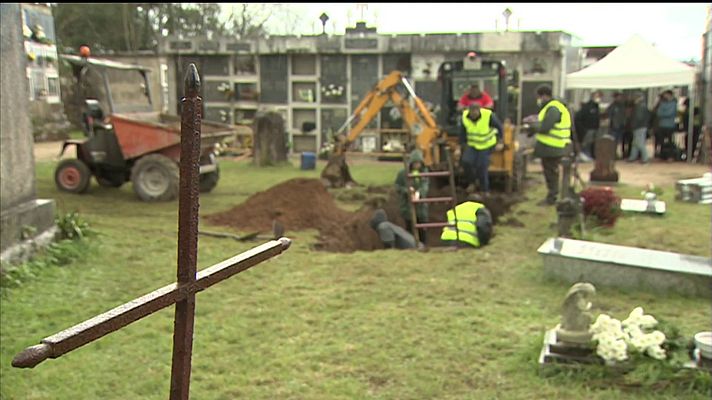 Telexornal - Galicia - Exhumación de las fosas de Rubiáns (Vilagarcía de Arousa, Pontevedra)