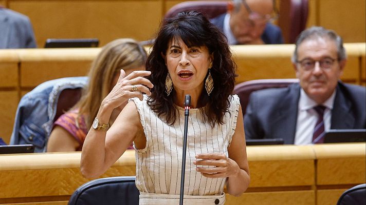 Telediario 1 - Igualdad reconoce "problemas técnicos" en las pulseras antimaltrato y el PP denuncia otro "solo sí es sí"