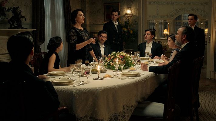 La promesa - Leocadia anuncia el compromiso de Ángela con Lorenzo