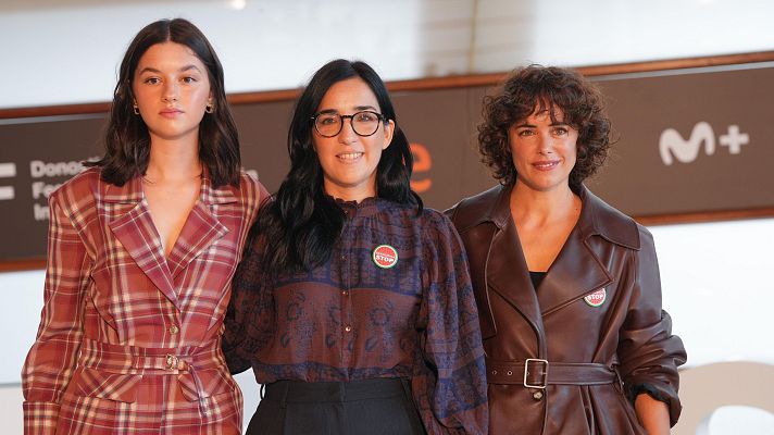 Telediario 1 - Alauda Ruiz de Azúa irrumpe en el festival de San Sebastián con 'Los domingos'