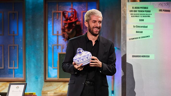 La Revuelta - Un regalo para Resines