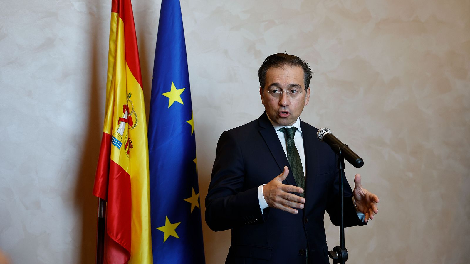 Albares asegura que "España no va a parar hasta que el Estado palestino sea una realidad" | Ver