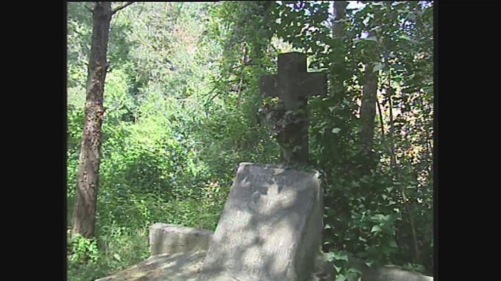 L'Informatiu - Exhumadas siete personas en fosa de Puigvistós (Prats de Lluçanès, Barcelona)