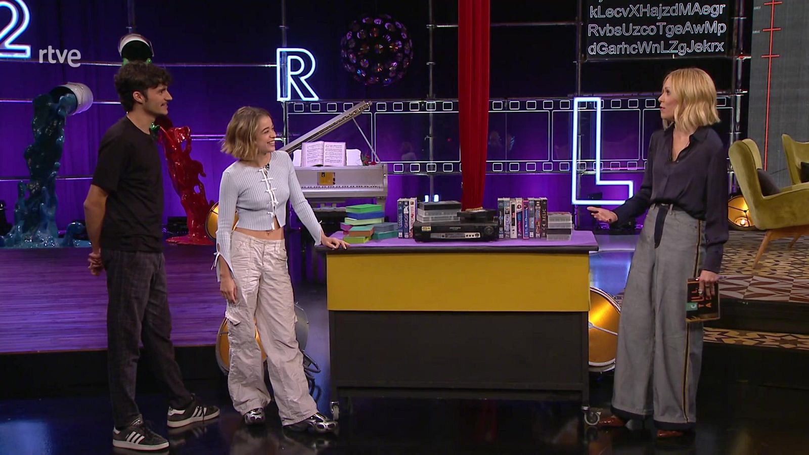 Culturas 2 - Biel Rossell y Berta Castañé - Culturas 2 | Ver