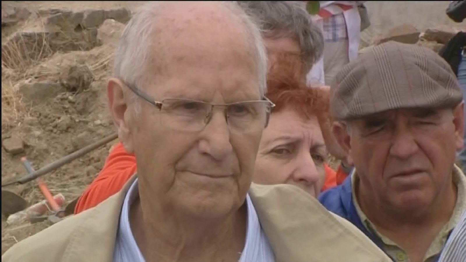 Fosa de guerrilleros en el cementerio de Chaherrero (Crespos, Ávila) | Ver ahora
