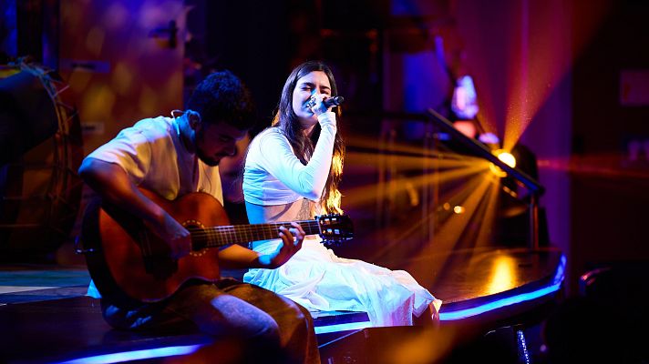 La Revuelta | Vera GRV canta \"Cura pa' mi alma\" - La Revuelta | Ver