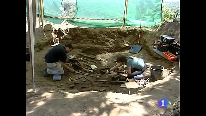 Noticias de Castilla y León - Trabajos en el paraje de La Cuesta del Avión en Candeleda (Ávila)