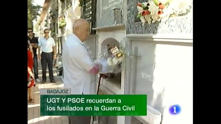 Noticias de Extremadura - Homenaje a los fusilados en el cementerio de San Juan (Badajoz)