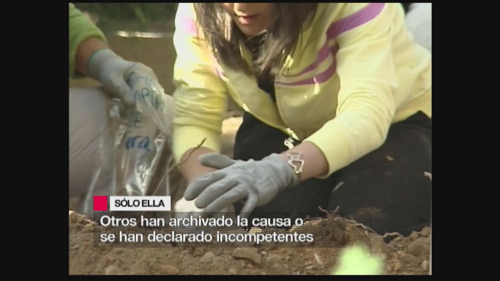 Exhumación de dos fosas en Camarzana de Tera (Zamora) | Ver ahora