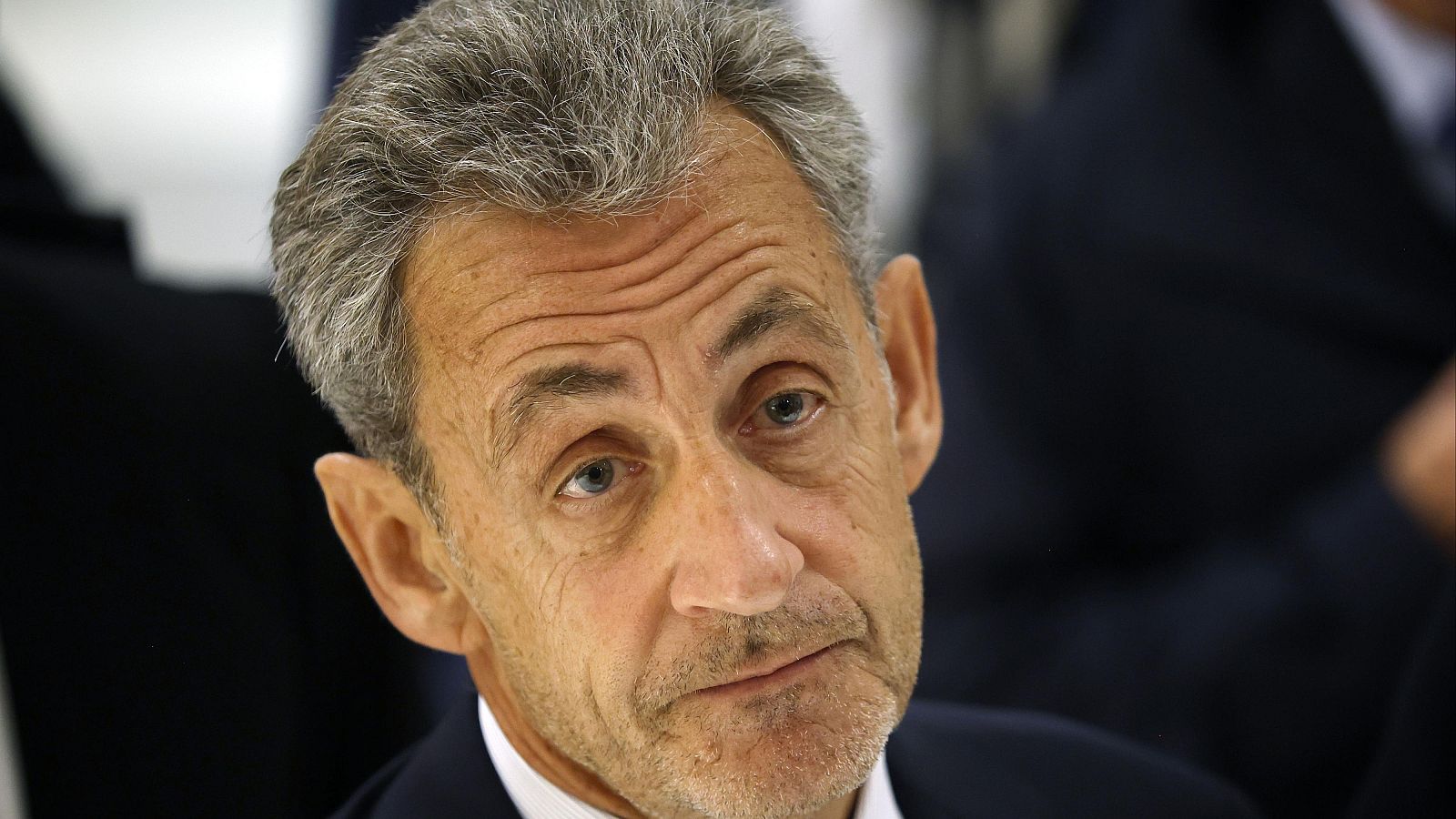 Sarkozy entrará en prisión tras ser condenado a cinco años por asociación ilícita | Ver
