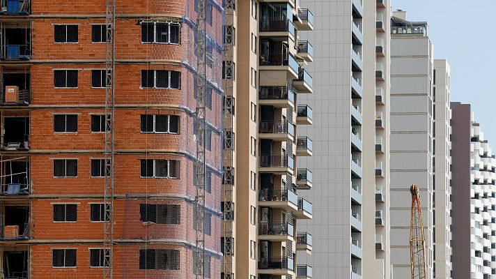 La compra de viviendas alcanza su mayor cifra un julio desde 2007 | Ver