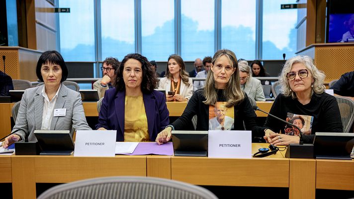 Telediario 2 - Las víctimas de la dana denuncian la gestión de la crisis ante el Parlamento Europeo