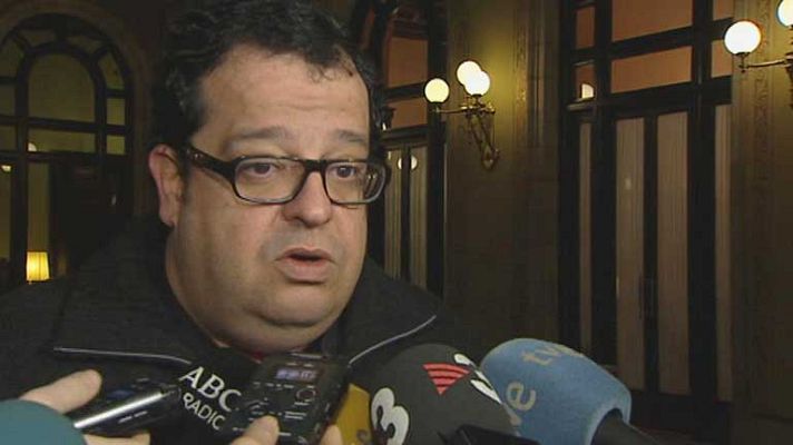 Telediario 1 - Cinco diputados del PSC votan NO a la propuesta soberanista