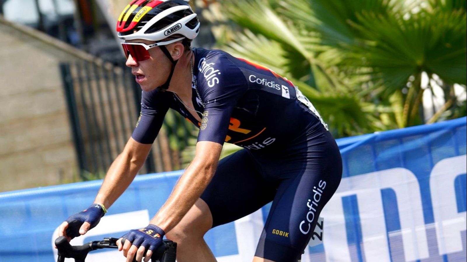 Benja Noval se va al suelo en los Mundiales de ciclismo de Kigali | Ver