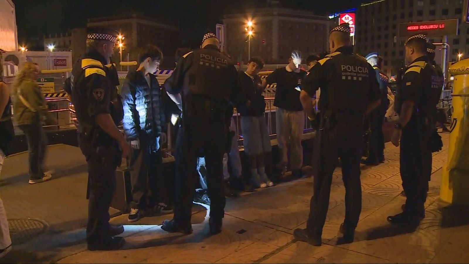 Es decomissen més armes blanques al carrer