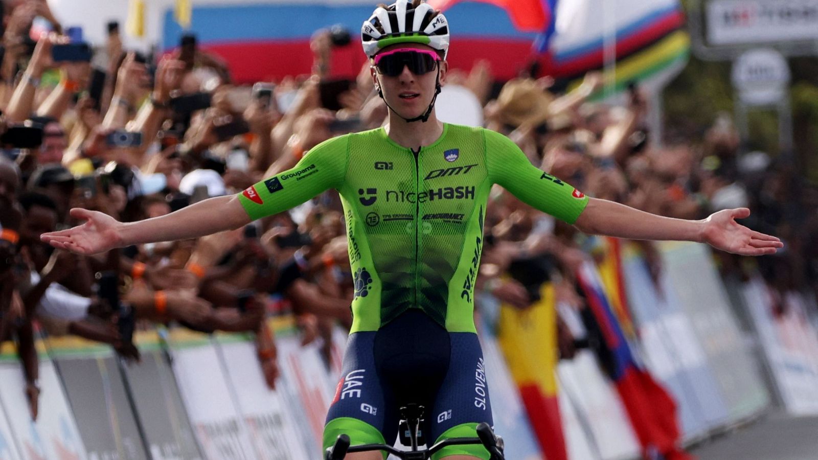 Tadej Pogacar vuelve a ganar el Mundial de ciclismo en ruta en Ruanda - Ciclismo | Ver