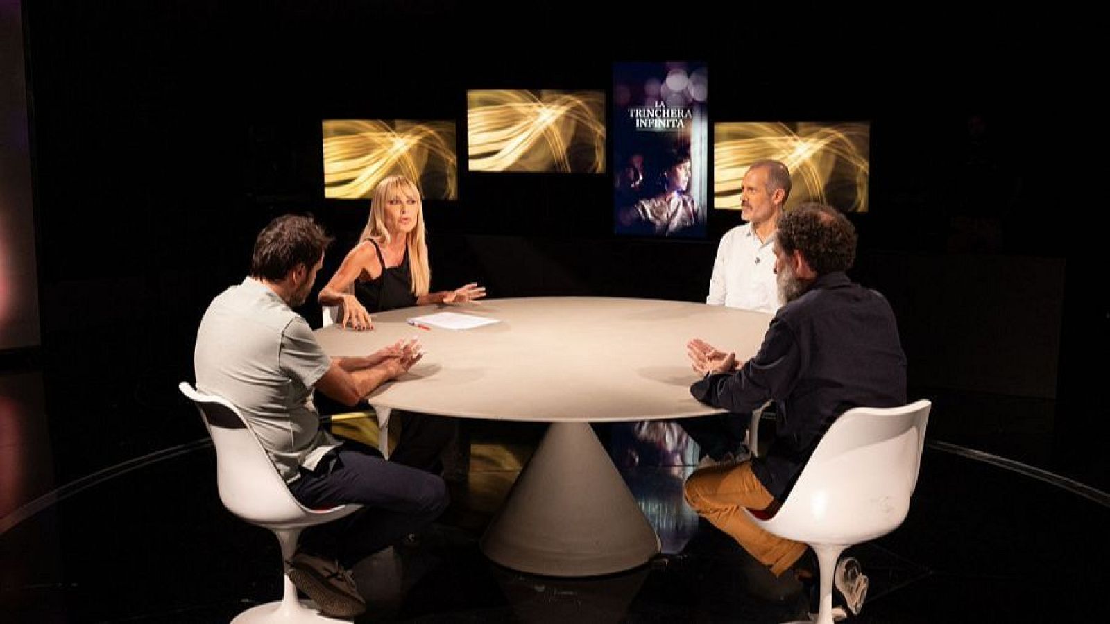 Versión española - La trinchera infinita (Coloquio) - Versión española | Ver