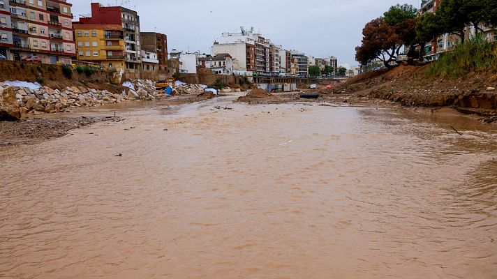 Telediario 1 - La borrasca Gabrielle deja numerosos destrozos a su paso por Valencia