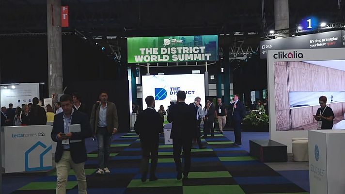 L'Informatiu - El saló The District arrenca amb crítiques per Gaza i sense incidents