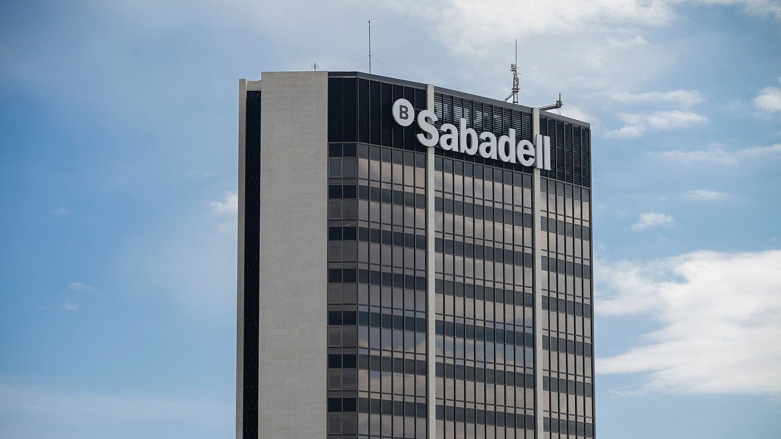 El consejo del Sabadell rechaza de nuevo la opa del BBVA | Ver