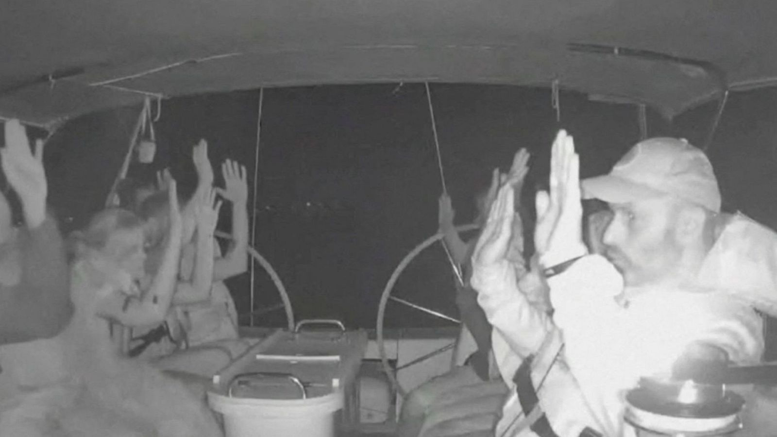 El activista Rafa Borrego denuncia la interceptación de su barco - Especiales informativos | Ver