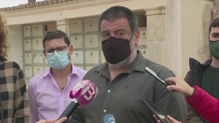 Informatiu Balear - Derribo de 37 nichos en el cementerio de Porreres (Mallorca)