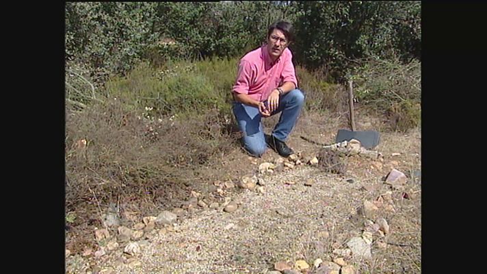 Telediario 2 - Localizada una fosa común en Fresnedo (Cubillos del Sil, León)