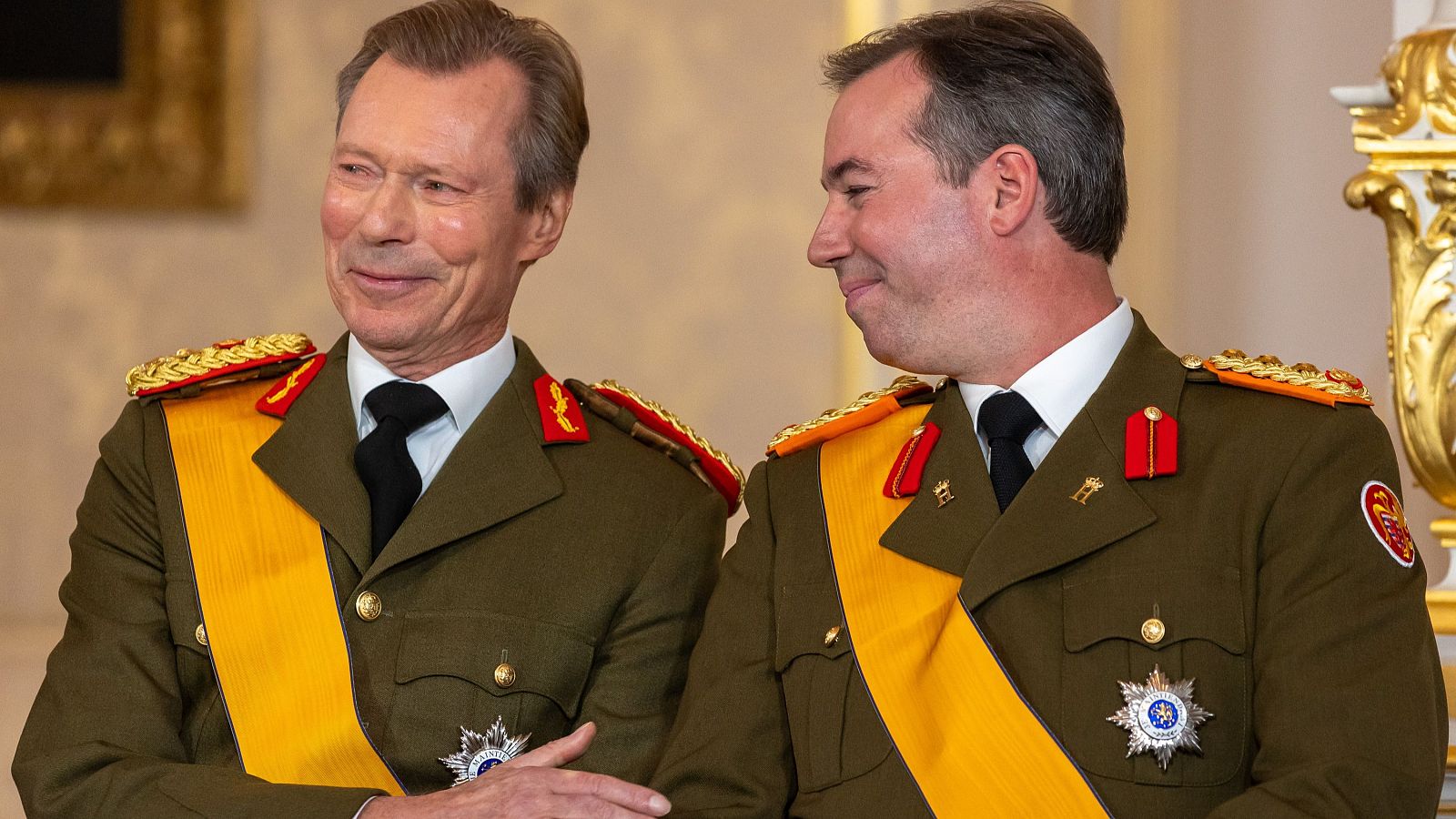 Luxemburgo celebra la coronación de Guillermo tras la abdicación de su padre Enrique - Telediario 1 | Ver