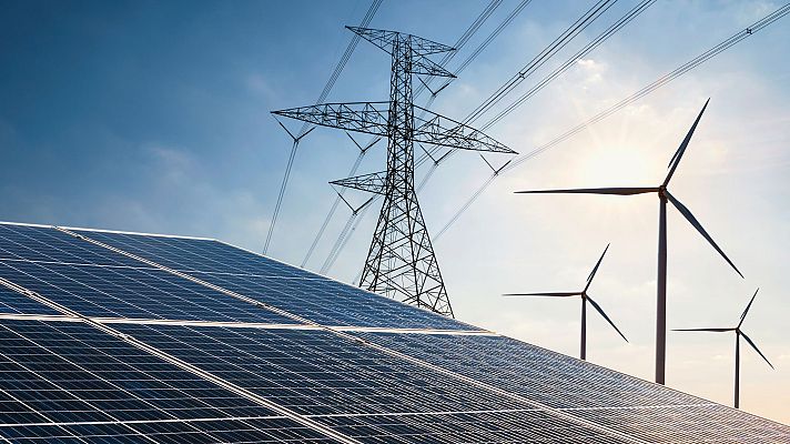 Telediario 1 - El apagón eléctrico del 28 de abril se debió a una "cascada de sobrevoltaje" y no a la generación renovable