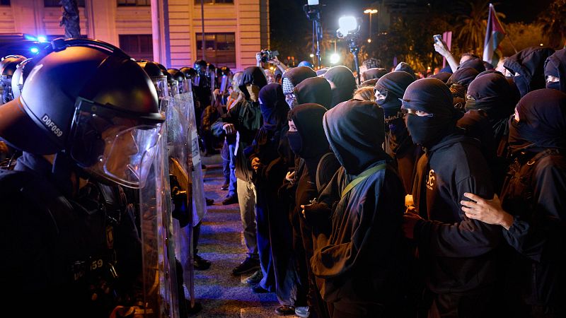 Vuelven a la calle las manifestaciones por Palestina - Telediario 2 | Ver