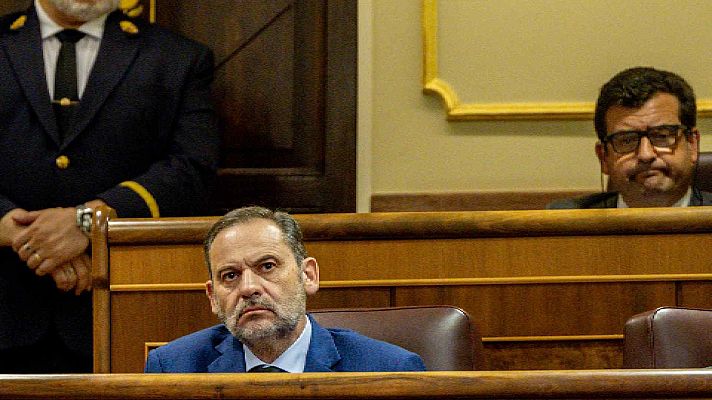 Telediario 2 - Telediario 2 en 4' - 03/10/25