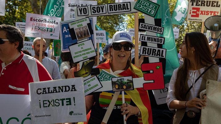 Telediario Fin de Semana - El mundo rural sale a la calle en Madrid contra el abandono y la falta de medios