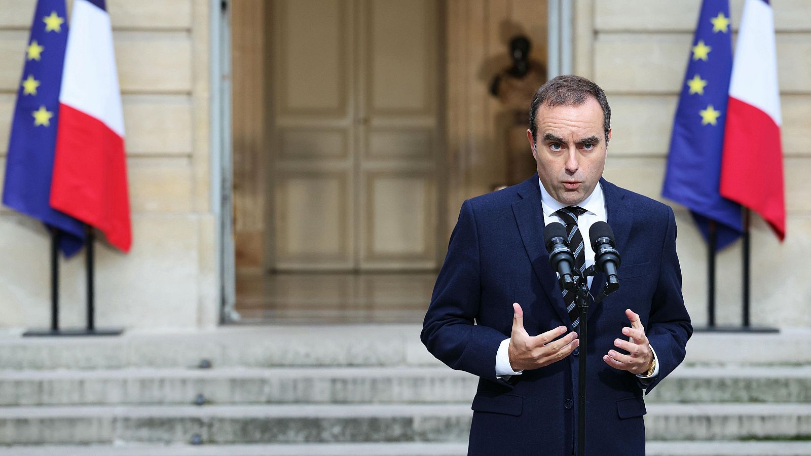 El Gobierno de Lecornu en Francia se tambalea antes de comenzar | Ver