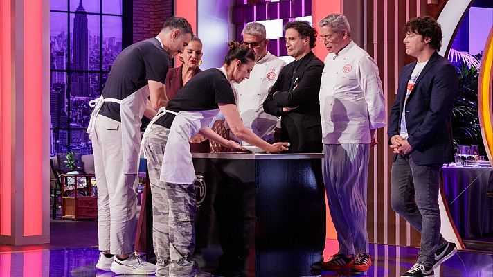 MasterChef Celebrity - Los besos de ajo de Mariló Montero y Jordi Cruz