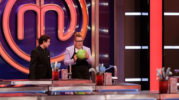 MasterChef Celebrity - La cómica caída de Torito en MasterChef